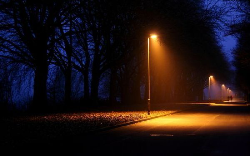 Featured image of post streetlamps